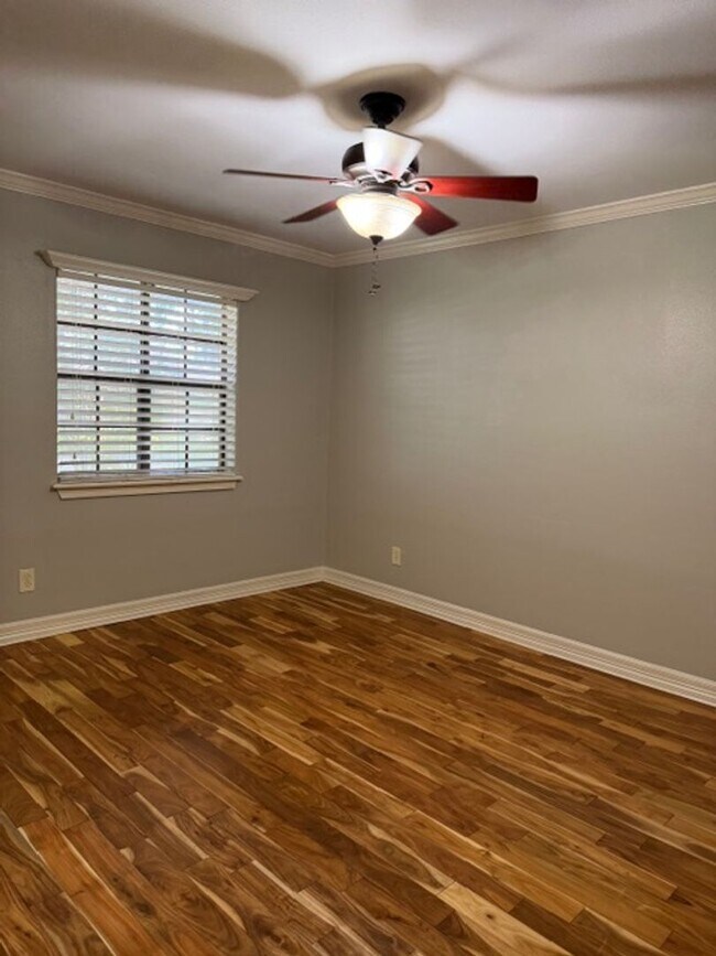 Building Photo - 4701 N 8th St