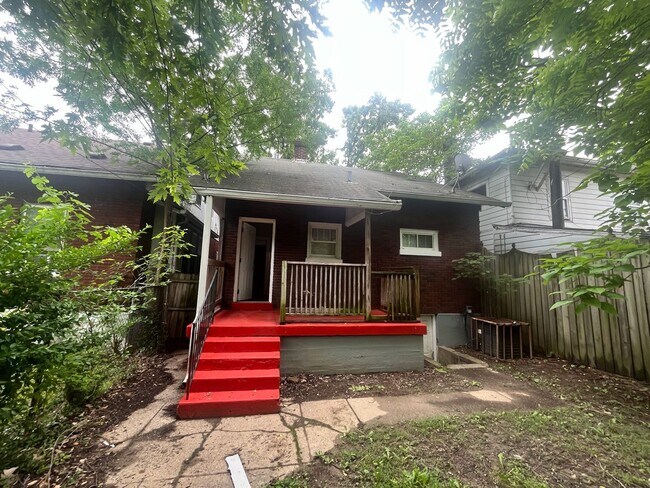 Building Photo - Three Bedroom House W/ Full unfinished Basement