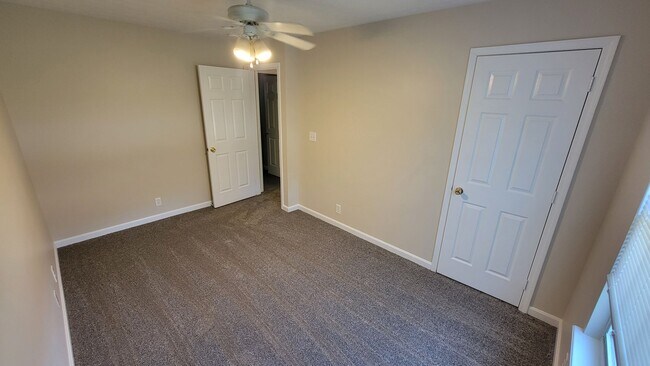 Building Photo - 6205 Serenity Ct
