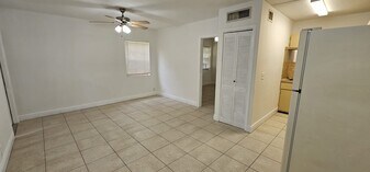 Building Photo - 9614 NW 5th Ave