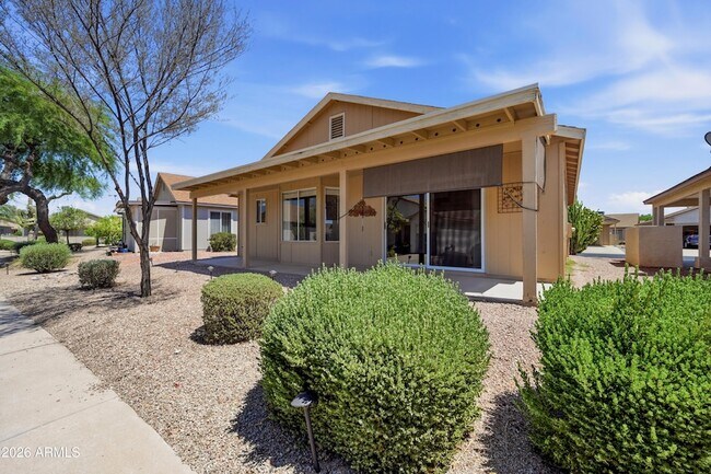 Building Photo - 6532 S Sawgrass Dr