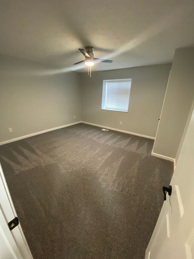Building Photo - 3243 Summerhill Ln