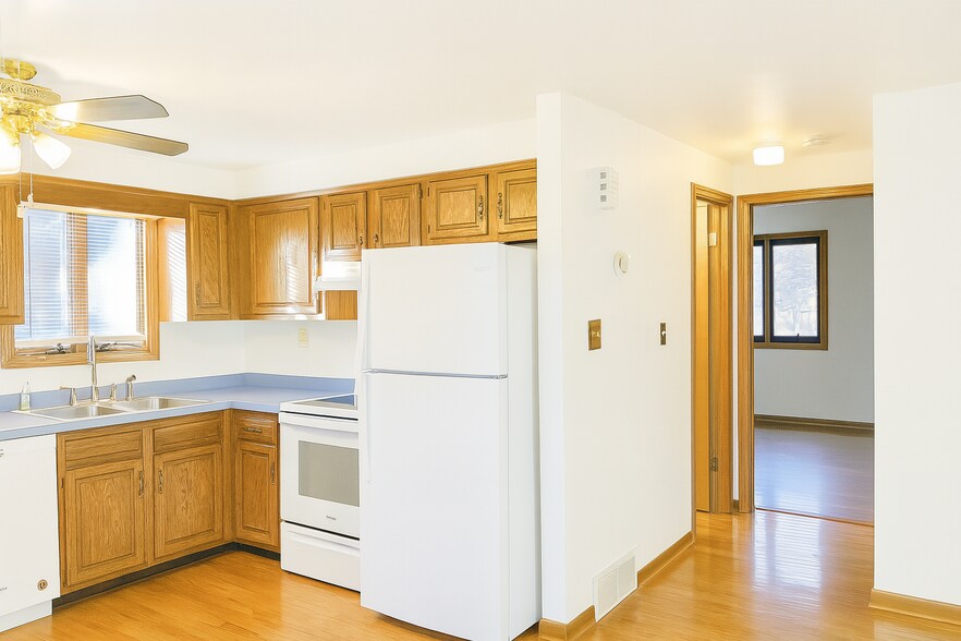 Building Photo - 2169 Violet Cir