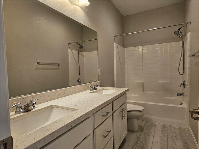 Building Photo - 9853 Fisher Bay Ct