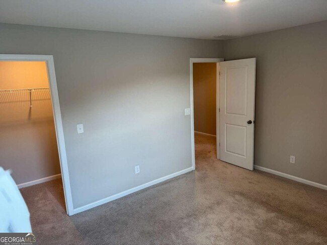 Building Photo - 312 Grey Falcon Ave