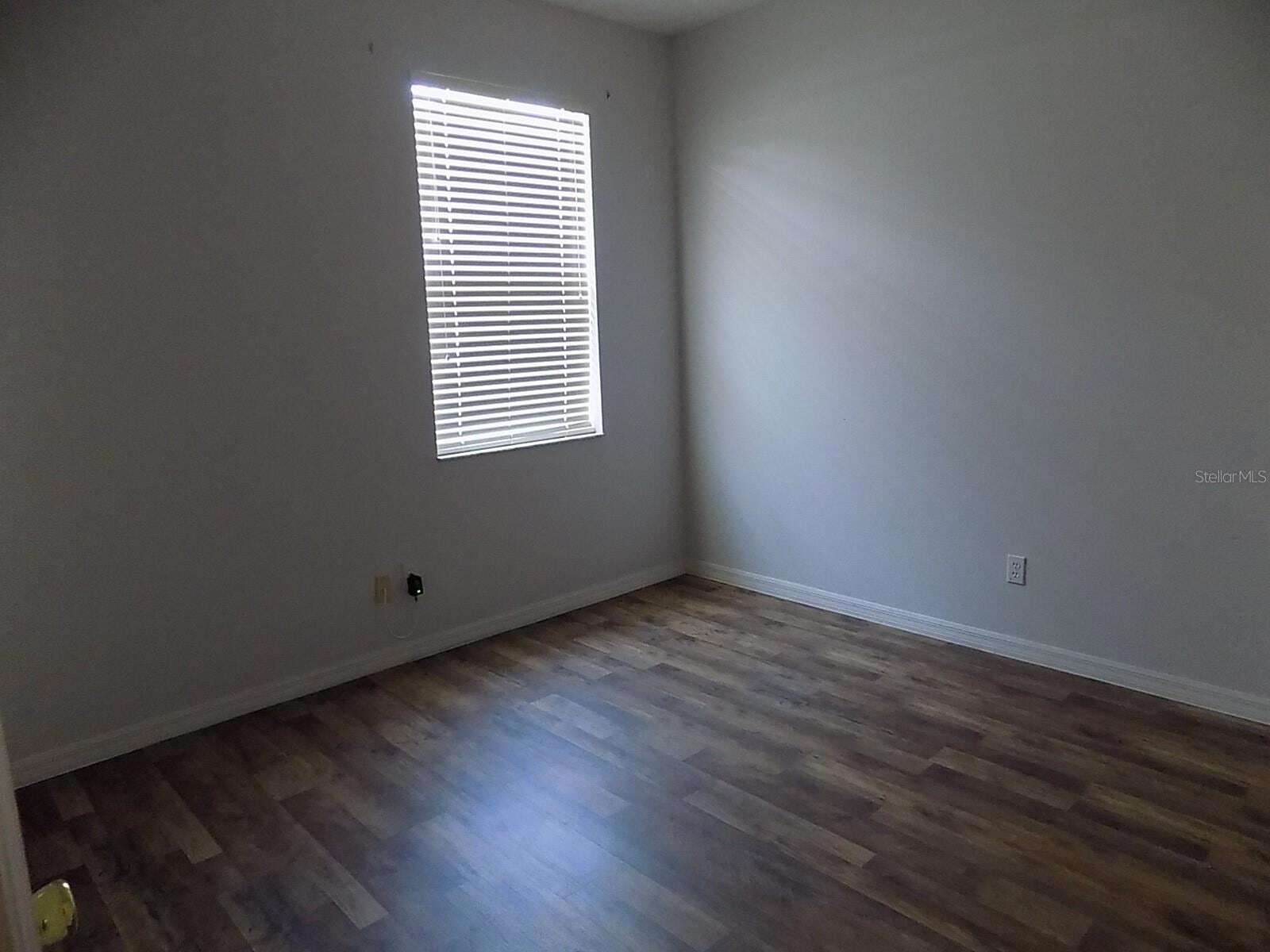Building Photo - 1214 Shagrock Ct
