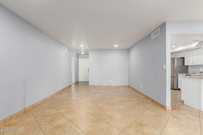 Building Photo - 4107 N 106th Ave