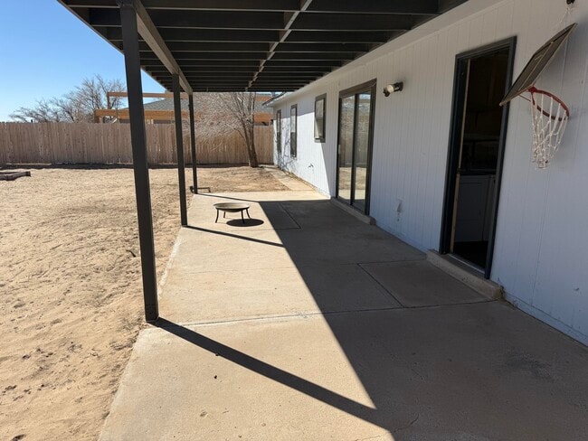 Building Photo - 840 Bravo Ct SE