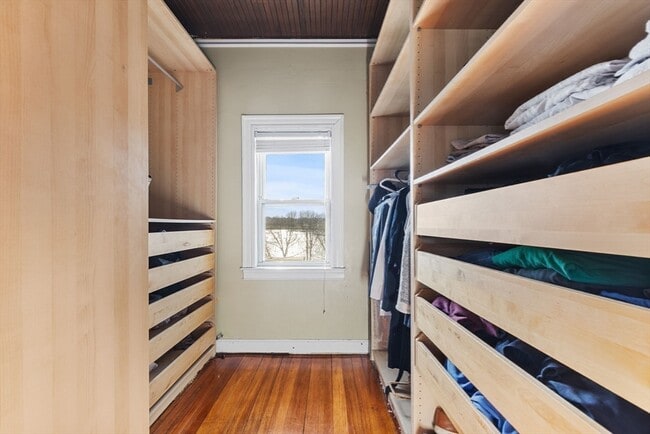 Building Photo - 185 Savin Hill Ave