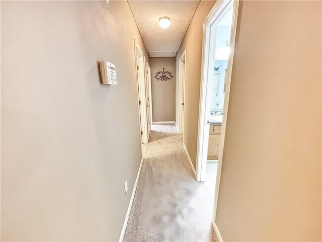 Building Photo - 1497 Chaseway Cir