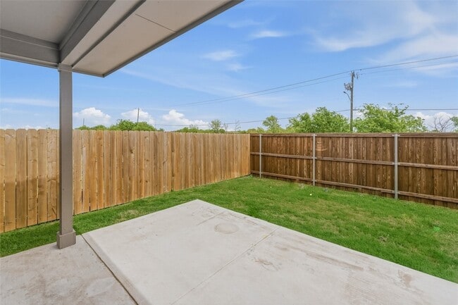 Building Photo - 9749 Serviceberry Ln