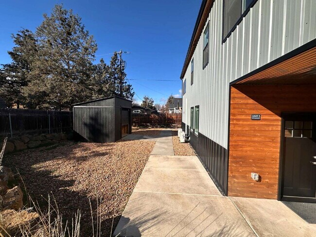 Building Photo - 20611 Independence Way