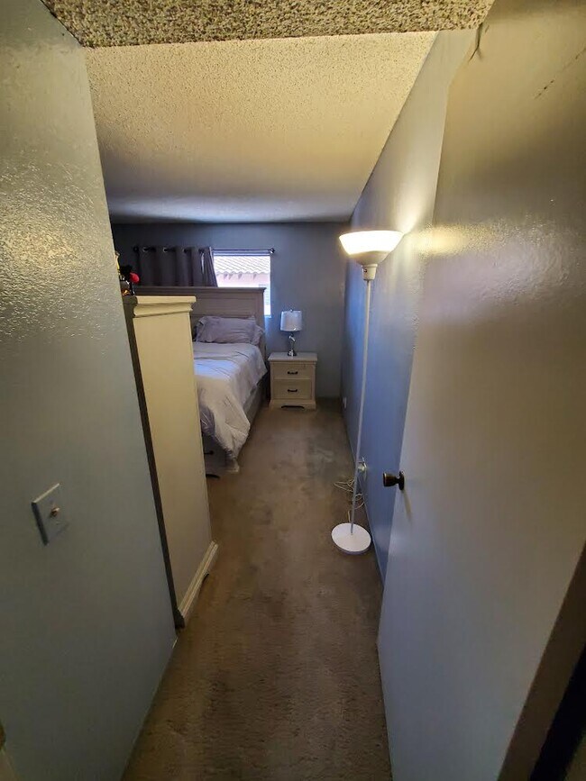 Call owner direct 323-608-0245 - 4288 Rosemead Blvd