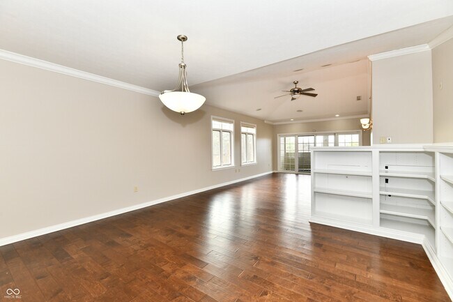 Building Photo - 8555 One W Dr