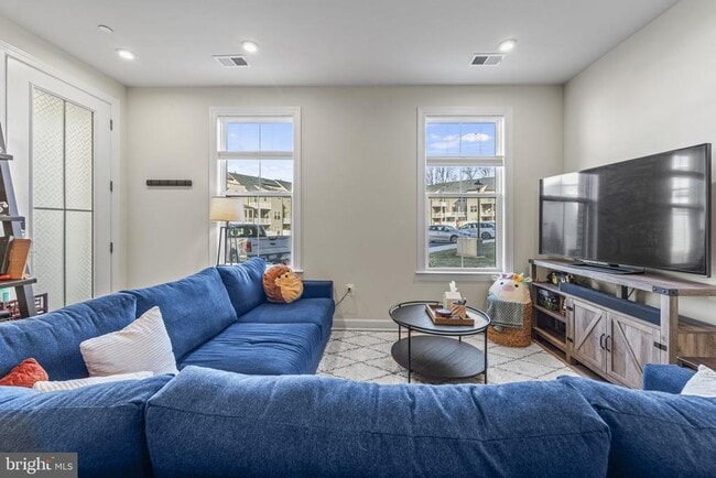 Building Photo - 12384 Azure Ln