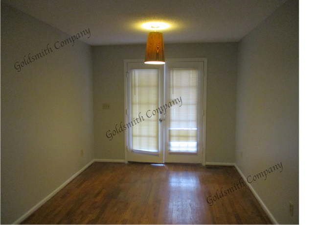 Building Photo - 11 Townes Creek Ct