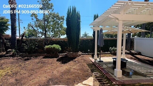 Building Photo - Rancho Cucamonga 4 Bedroom Home