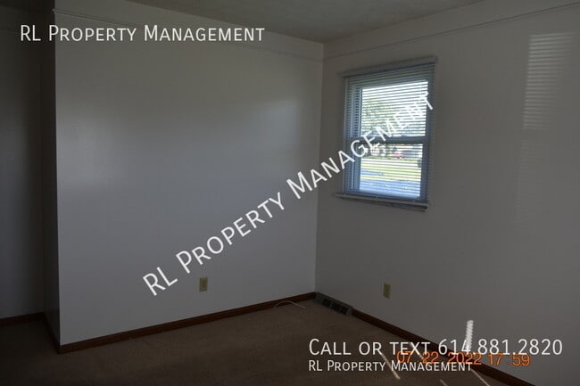Building Photo - WAIVED APPLICATION FEE(S) AND 1 MONTH FREE...