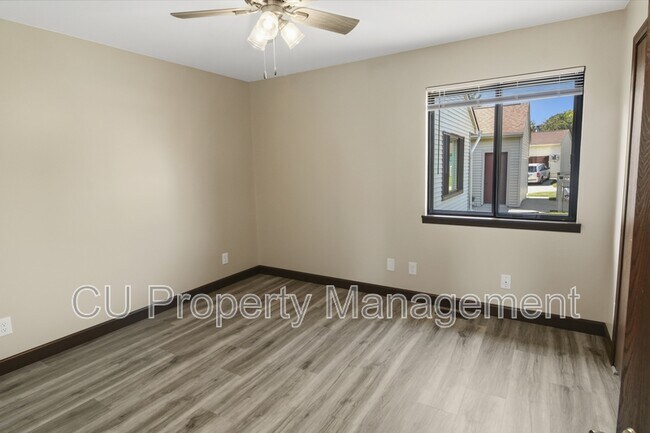 Building Photo - 2409 Heritage Dr