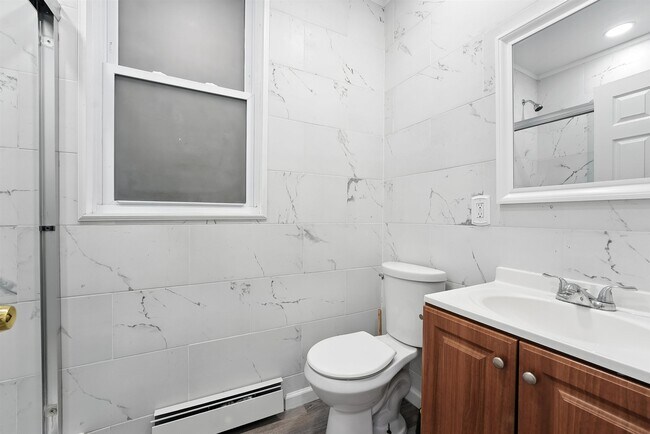 Building Photo - 130 75th St