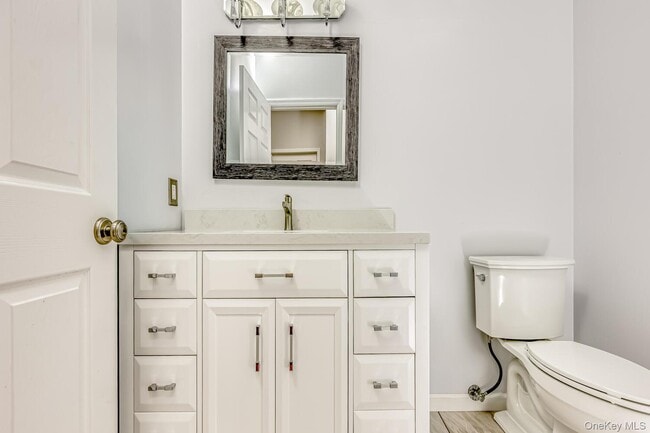 Building Photo - 22 Golden Rd