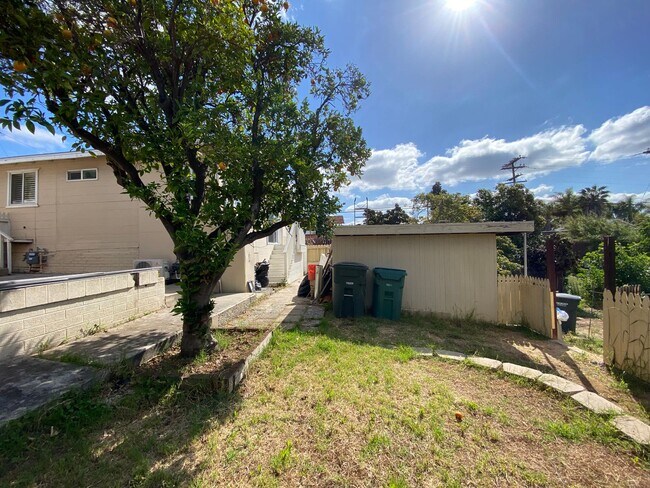 Building Photo - COMING SOON - NEWLY RENOVATED 3BD+1BA HOME