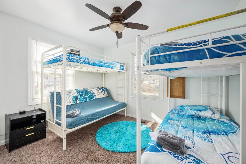 Building Photo - 145 Old Farm Hollow