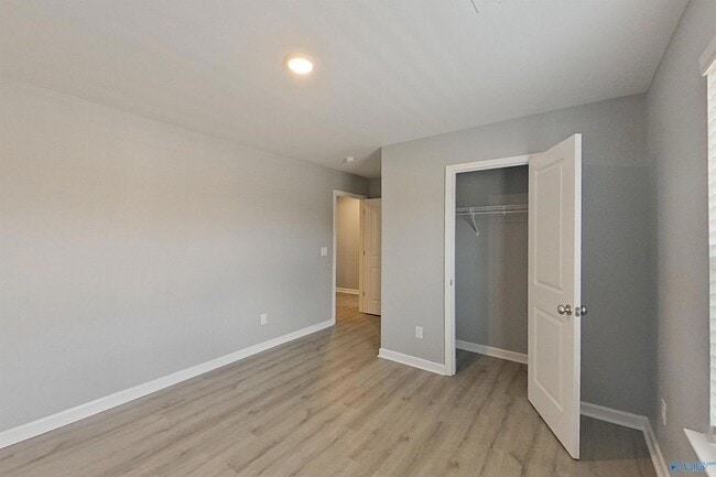 Building Photo - 101 Denise Dr