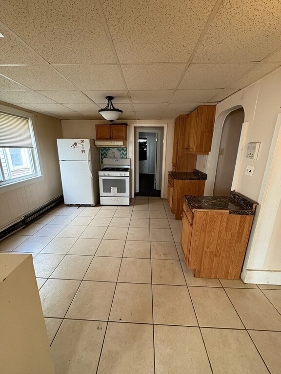 Building Photo - 220 E Eagle St