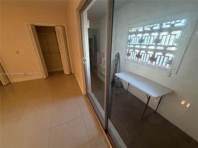 Building Photo - 467 Golden Isles Dr