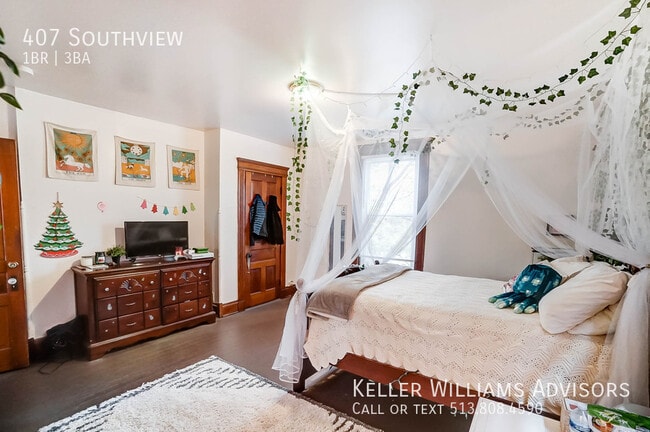 Building Photo - 407 Southview-