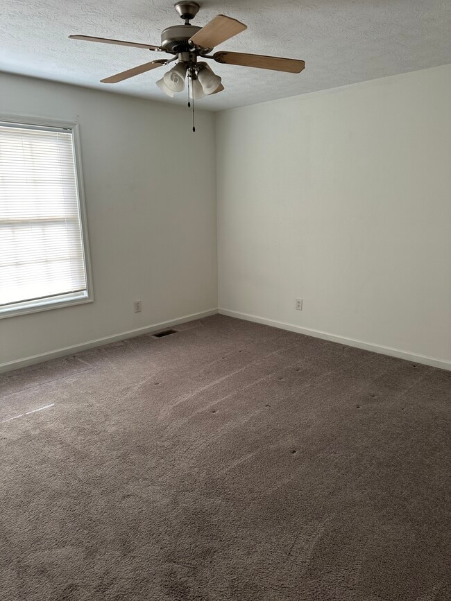 Similar to Photo - 2004 Wards Ferry Rd