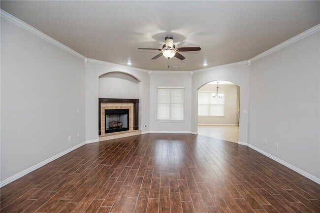 Building Photo - 6105 S 38th St