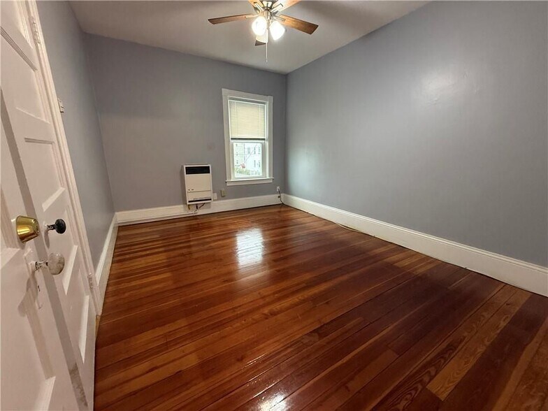Building Photo - 53 Hadwin St