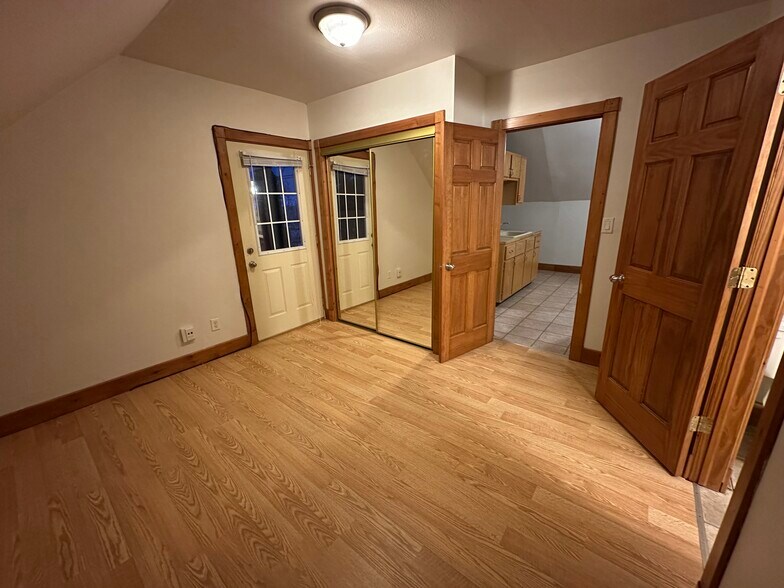 Bedroom 2 - 1032 Broadway Ave