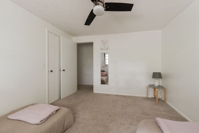 Building Photo - 5800 NW 89th St