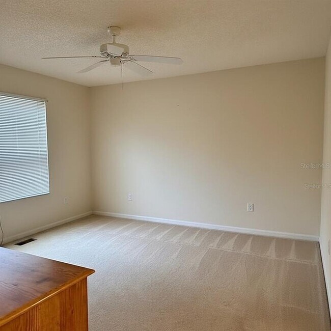 Building Photo - 9523 SE 168th Maplesong Ln