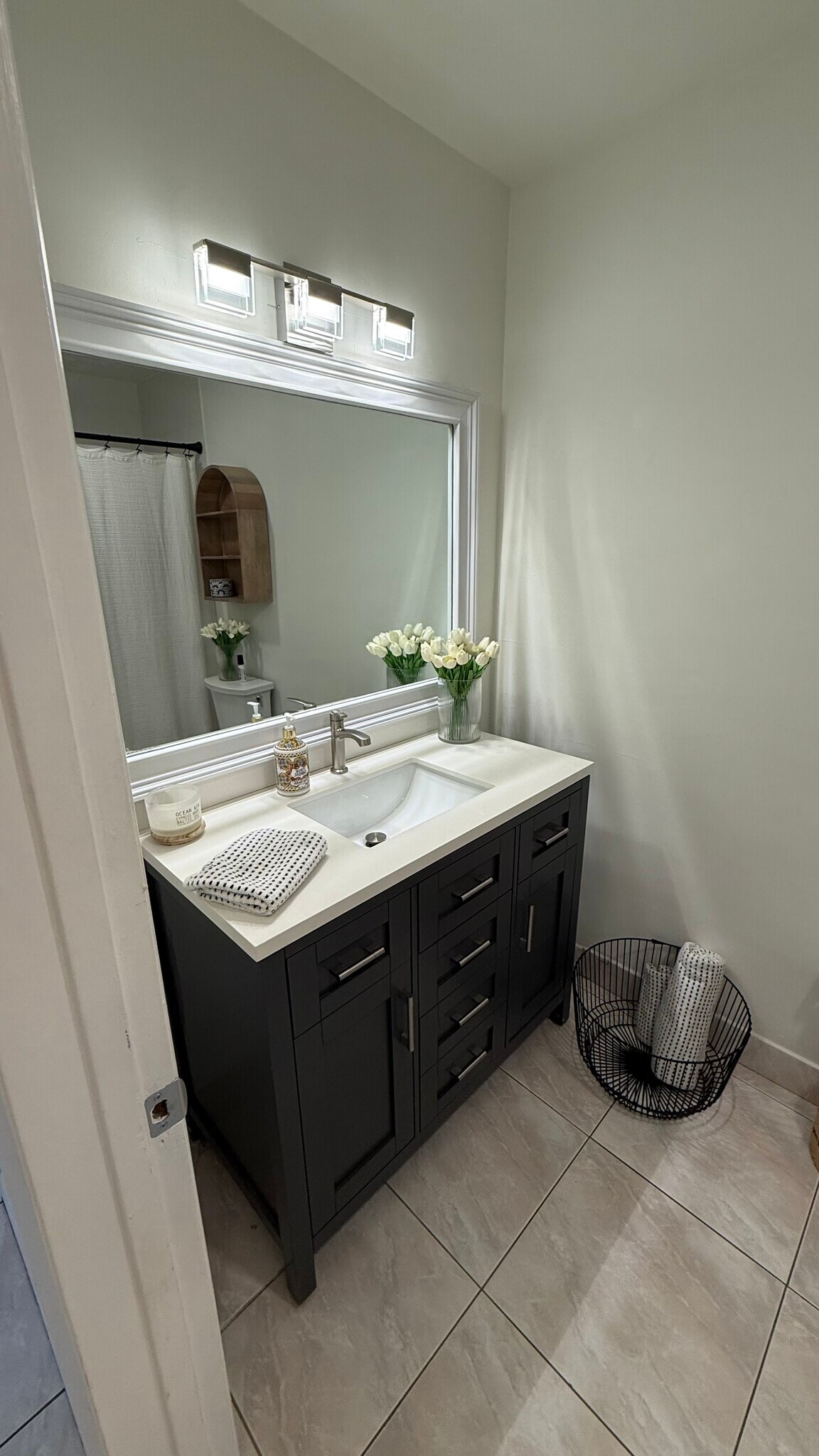 Building Photo - 3013 Albatross Rd