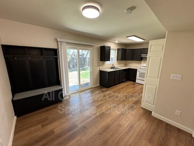 Building Photo - 235 Ellers Grove