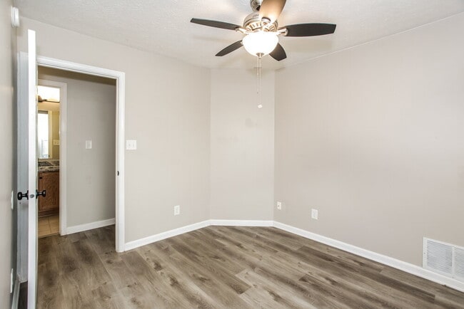 Building Photo - 5832 Outer Bank Rd