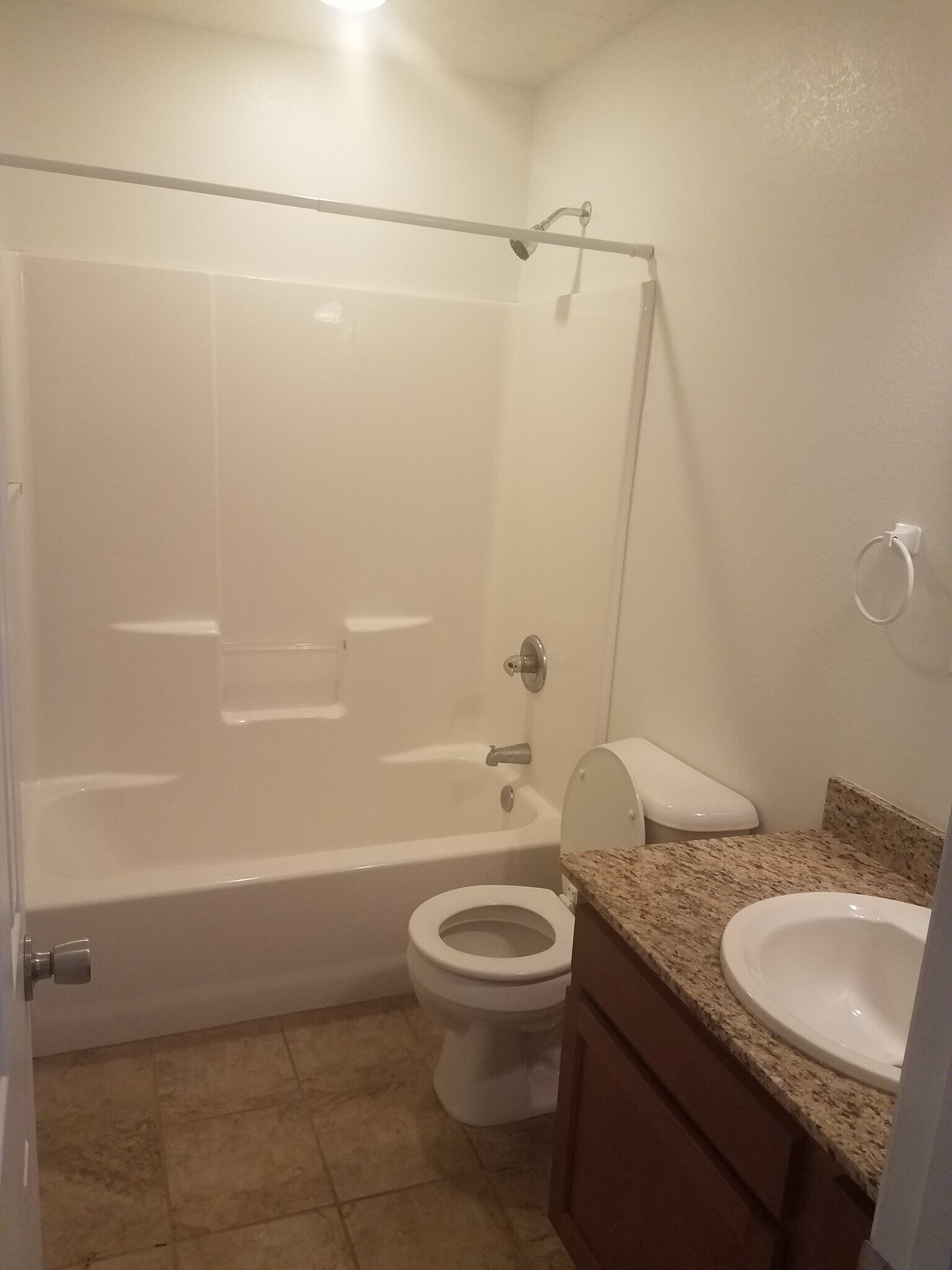 Building Photo - 1618 S Ave G Ave