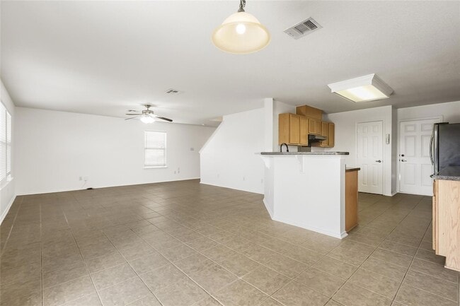 Building Photo - 2010 Ashberry Trail