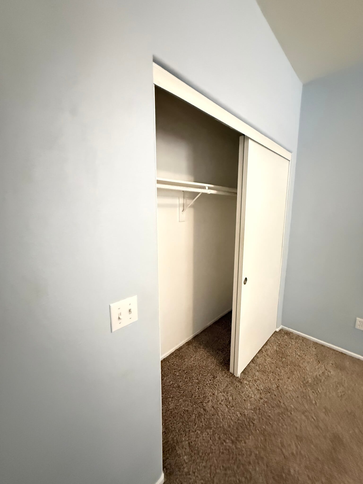 Building Photo - 5041 Delbon Way