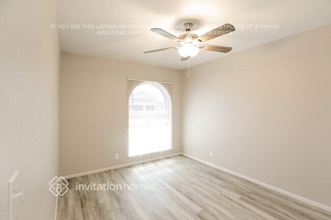 Building Photo - 16424 N 51st Dr