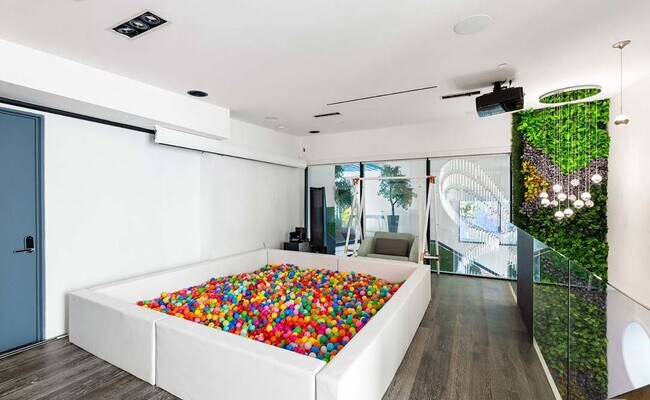 Building Photo - 9818 Hythe Ct