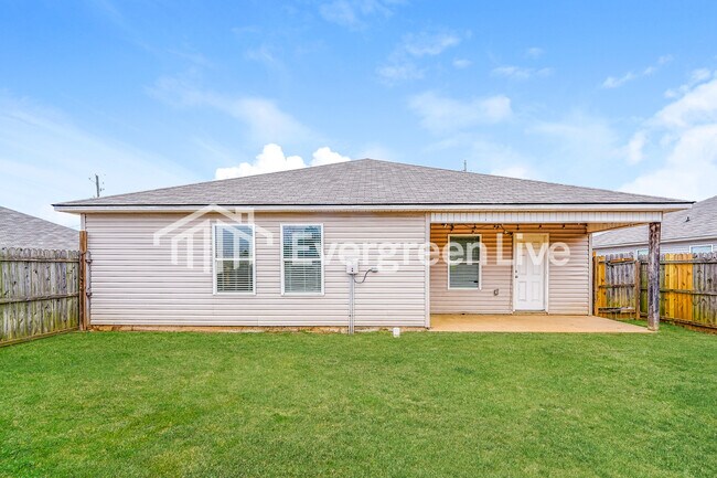 Building Photo - 1045 Brookhaven Dr