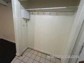 Building Photo - 1209 Boylston St