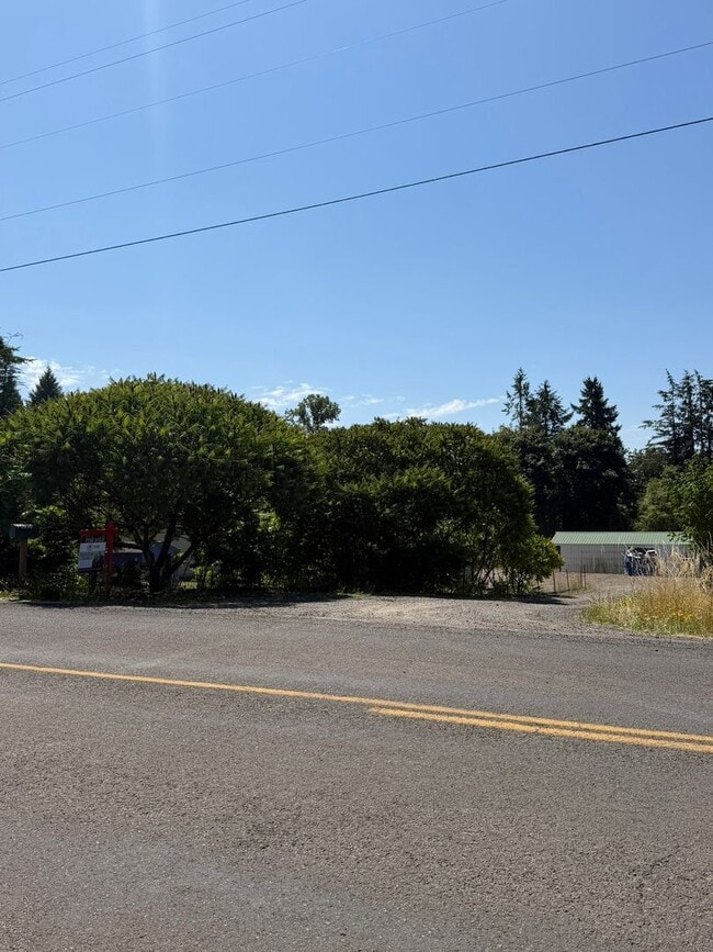 Building Photo - 2.5 Acres with Barn across from Lacomb School!