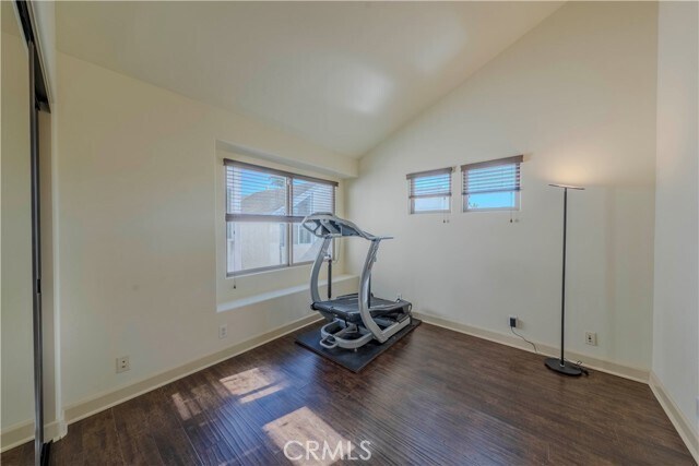 Building Photo - 525 15th St