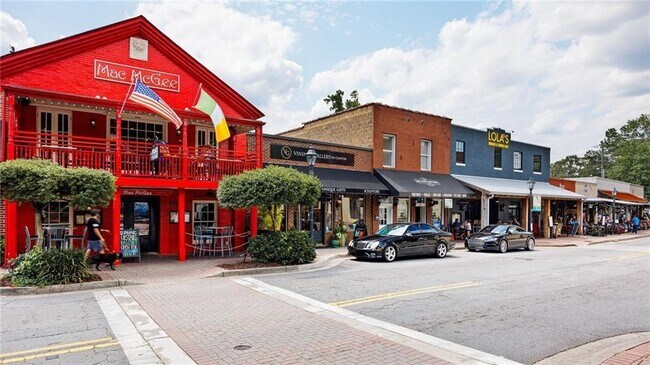 Building Photo - 906 Wedgewood Way